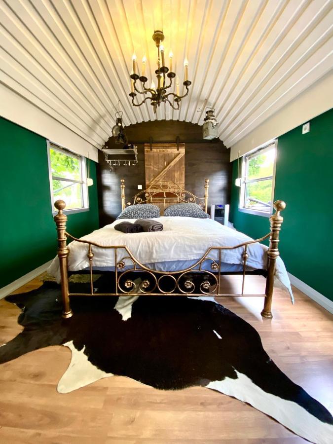 Gleis 1, Eisenbahn Waggon Mit Whirlpool Und Ofen Villa Dahlem  Eksteriør billede