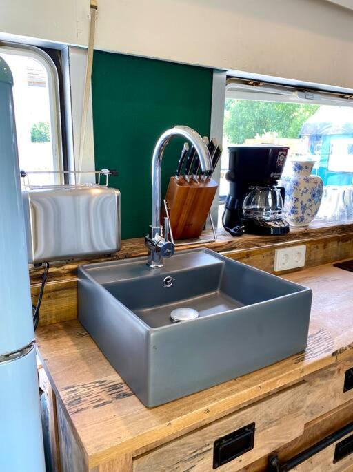 Gleis 1, Eisenbahn Waggon Mit Whirlpool Und Ofen Villa Dahlem  Eksteriør billede